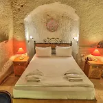 Bedrock Cave (adults Only) Homestay
