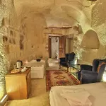 Homestay Bedrock Cave (adults Only)
