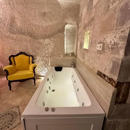 Homestay Bedrock Cave (adults Only)