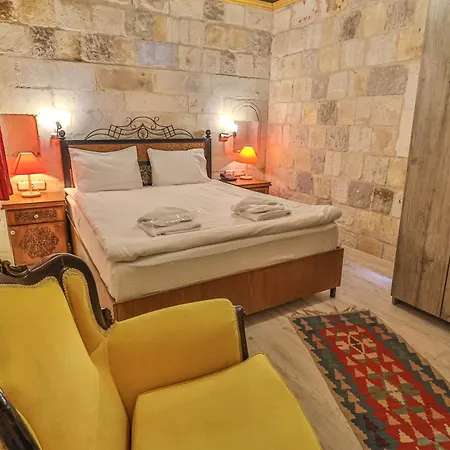 Bedrock Cave (adults Only) Homestay