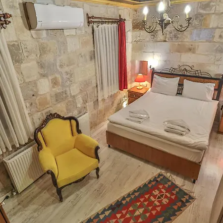 Bedrock Cave (adults Only) Homestay