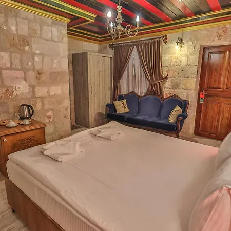 Bedrock Cave (adults Only) Homestay