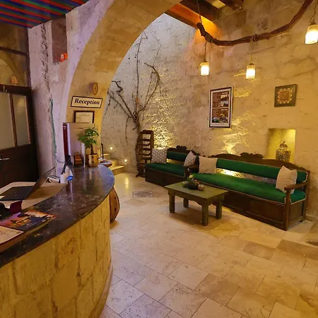 Bedrock Cave (adults Only) Homestay *