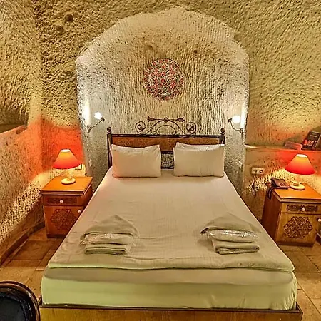 Gazde/Camere de închiriat Bedrock Cave (adults Only)