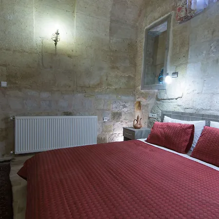 Bedrock Cave (adults Only) Homestay *