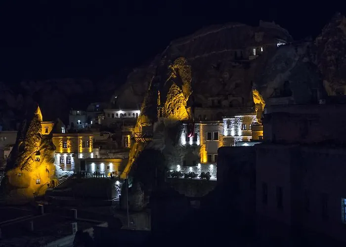 Bedrock Cave (adults Only) Δωμάτια σε οικογενειακή κατοικία Γκόρεμε