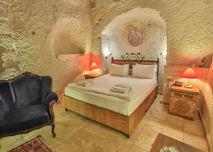 Bedrock Cave (adults Only) Homestay *