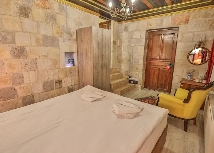 Δωμάτια σε οικογενειακή κατοικία Bedrock Cave (adults Only) *