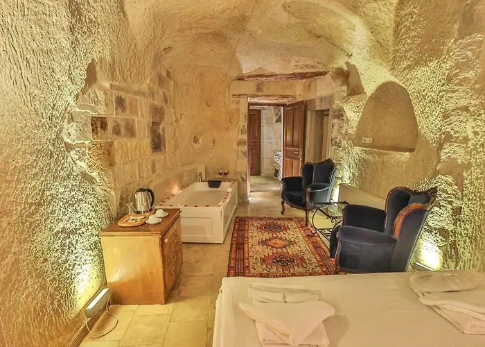 Δωμάτια σε οικογενειακή κατοικία Bedrock Cave (adults Only) Γκόρεμε