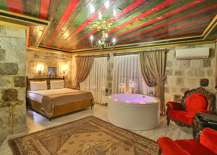 Bedrock Cave (adults Only) Homestay