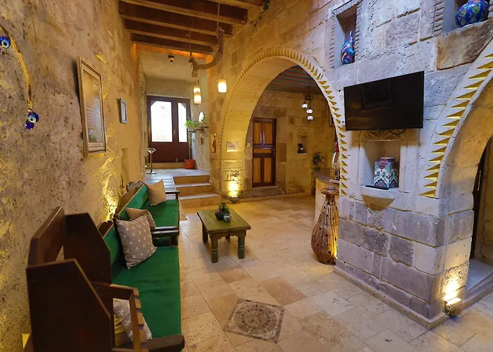 Bedrock Cave (adults Only) Γκόρεμε