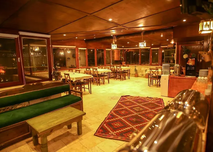 Δωμάτια σε οικογενειακή κατοικία Bedrock Cave (adults Only)