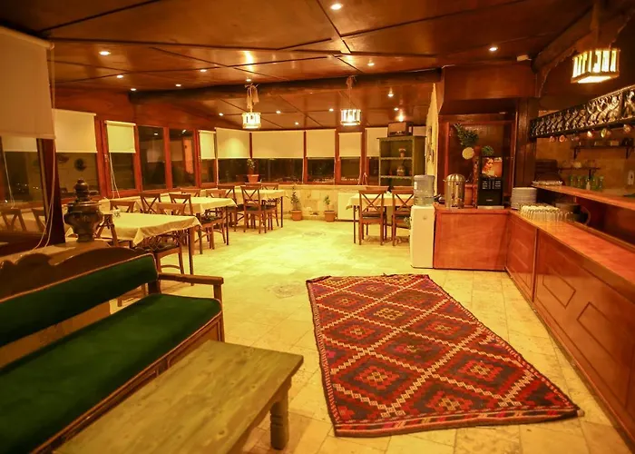 Bedrock Cave (adults Only) Γκόρεμε